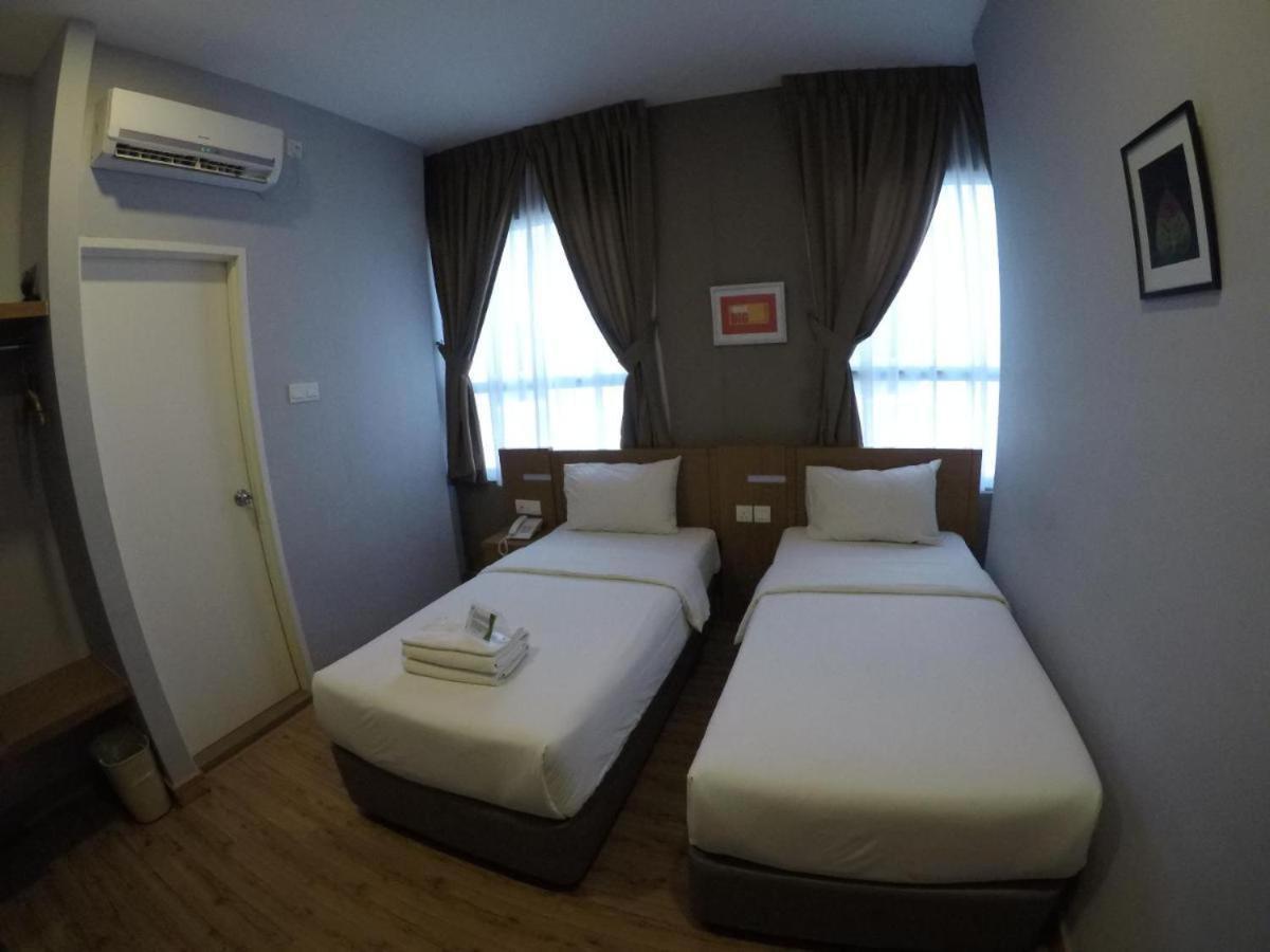 Golden Leaf Boutique Hotel Nusa Idaman Formerly Known As Ariana Hotel 조호르 바루 외부 사진