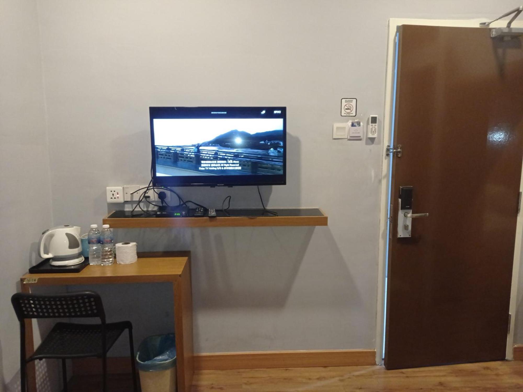 Golden Leaf Boutique Hotel Nusa Idaman Formerly Known As Ariana Hotel 조호르 바루 외부 사진