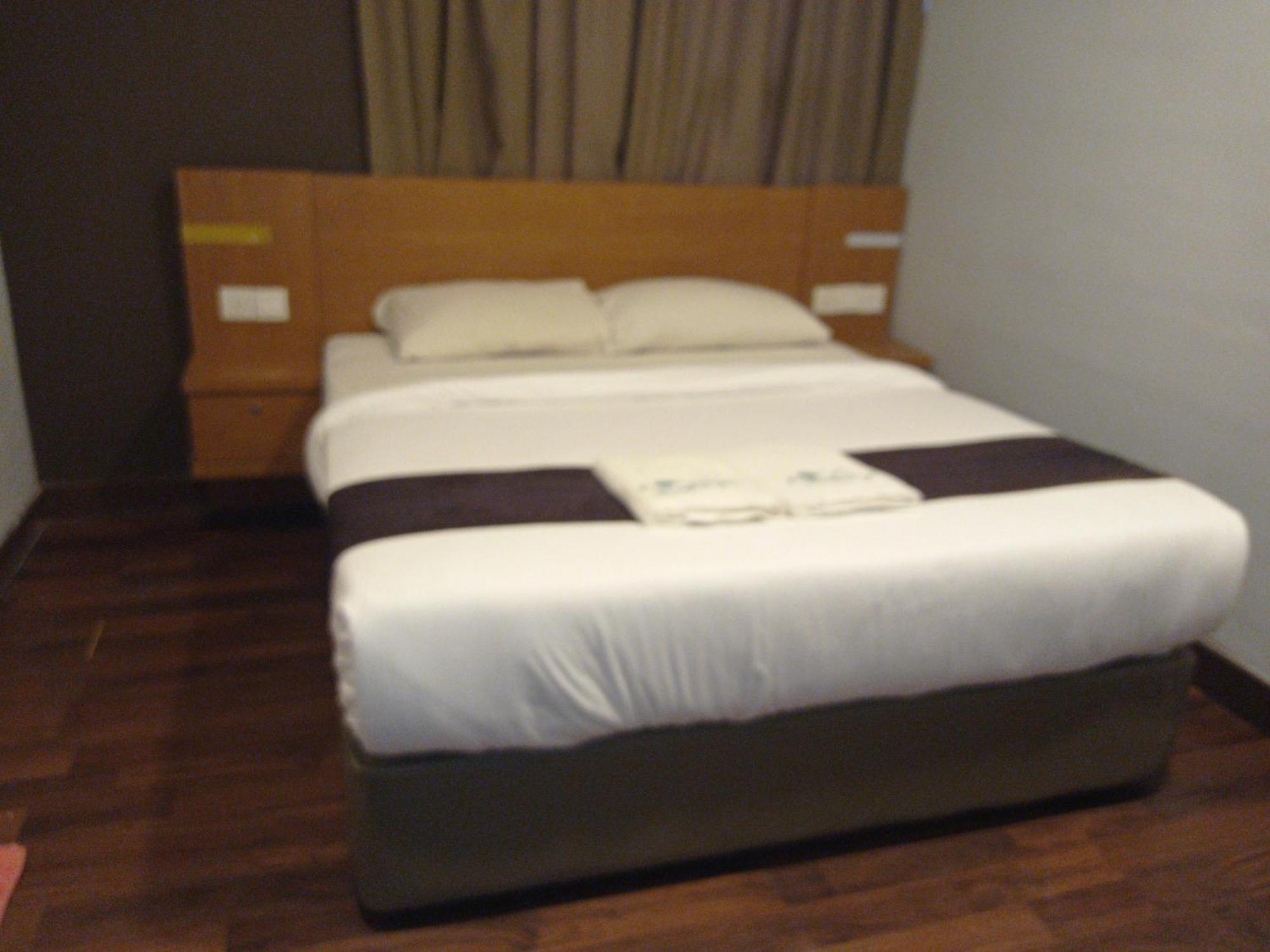 Golden Leaf Boutique Hotel Nusa Idaman Formerly Known As Ariana Hotel 조호르 바루 외부 사진