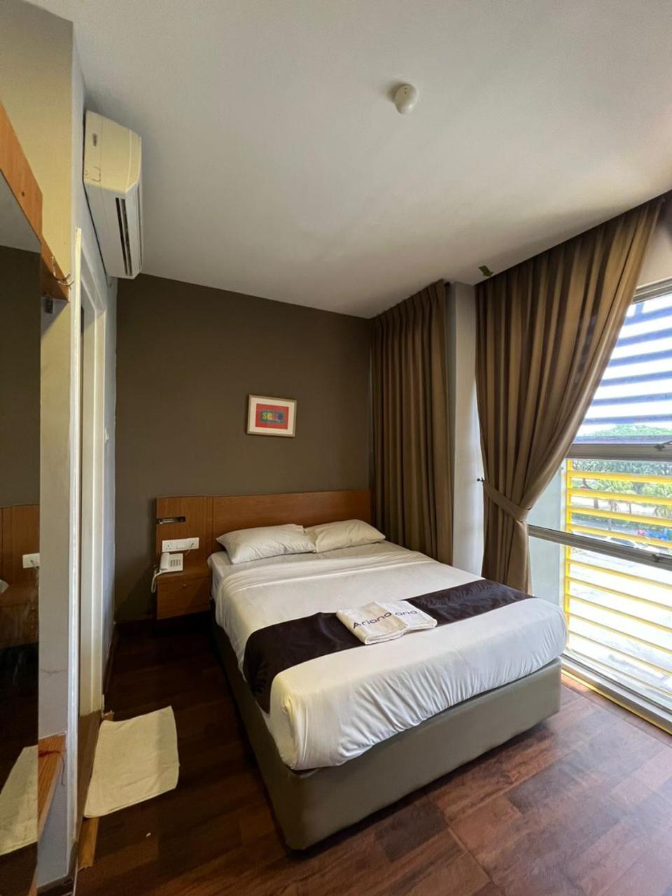 Golden Leaf Boutique Hotel Nusa Idaman Formerly Known As Ariana Hotel 조호르 바루 외부 사진