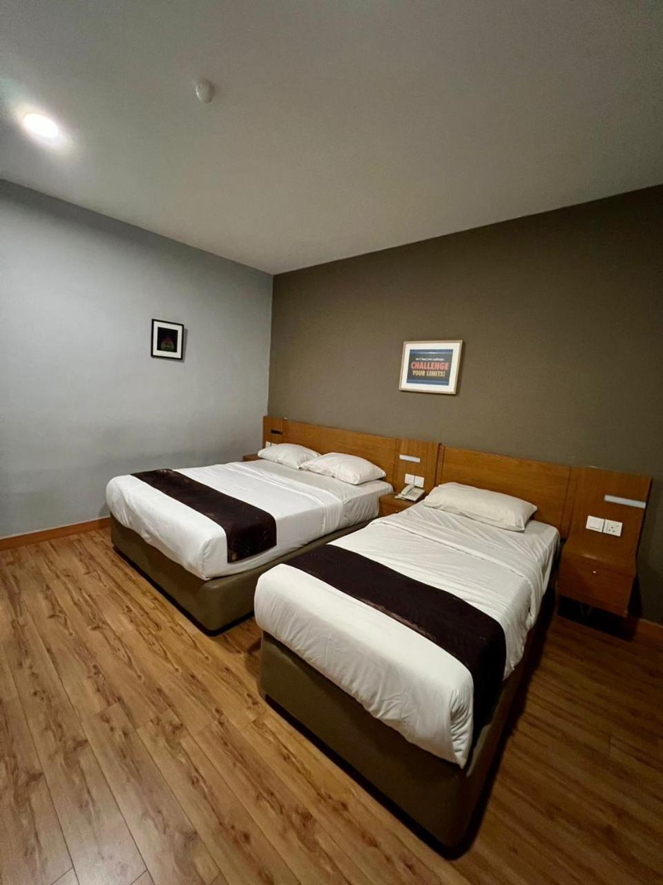 Golden Leaf Boutique Hotel Nusa Idaman Formerly Known As Ariana Hotel 조호르 바루 외부 사진